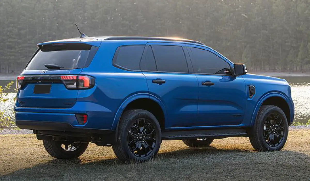 Ford - Endeavour Titanium 2.0 42 - Best Car Rentals - Best Preowned Car - Exclusive Concierge Club.webp